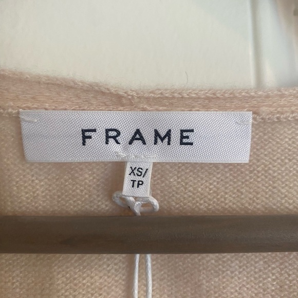 Frame 100% cashmere v-neck sweater, size XS - Picture 6 of 16